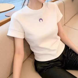 2026高端货白色纯棉月亮刺绣短袖T恤女夏季新款洋气减龄修身上衣