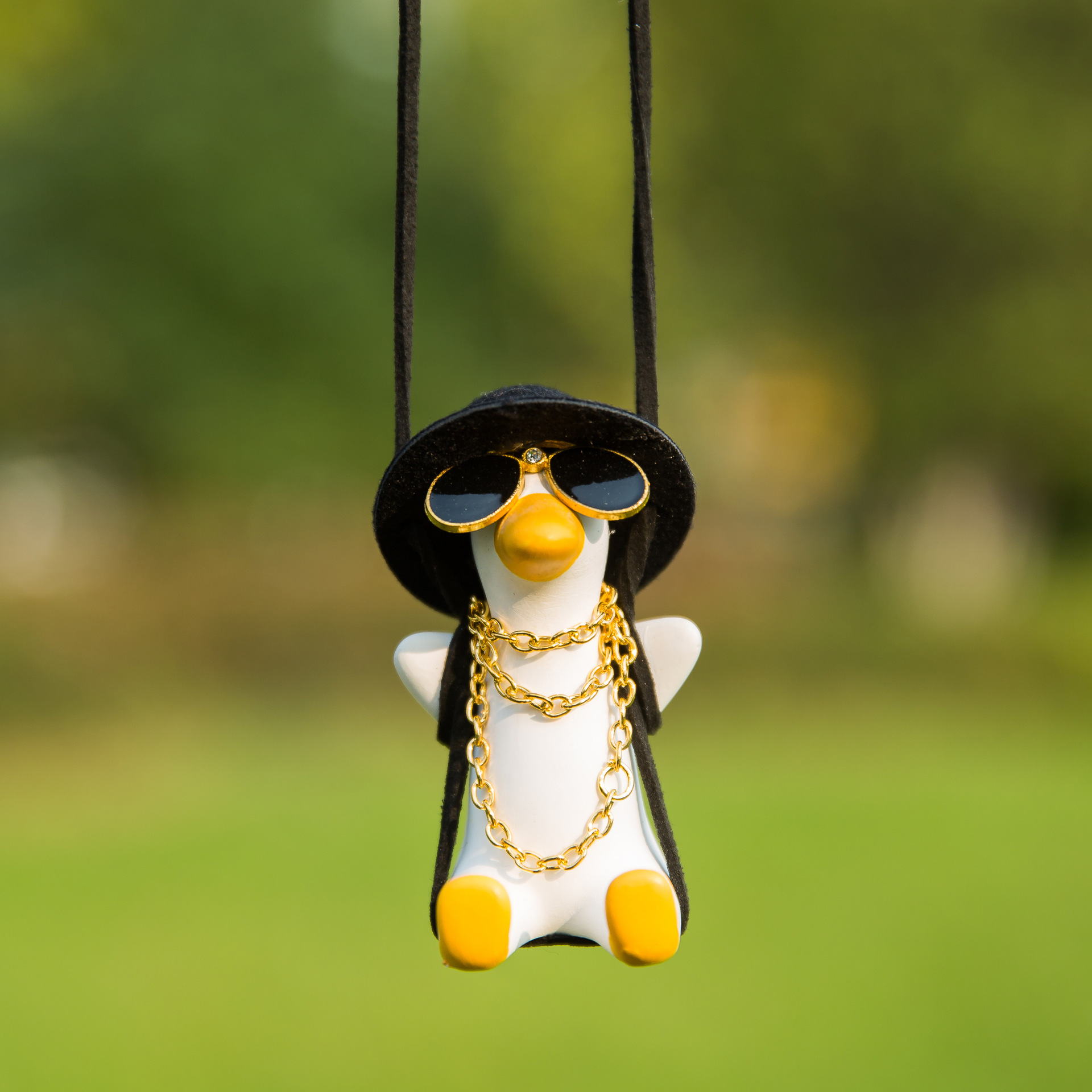 Cross-Border Car Hanging Ornaments Swing Duck Car Hanging Decoration Car Essential Supplies Car Interior Accessories