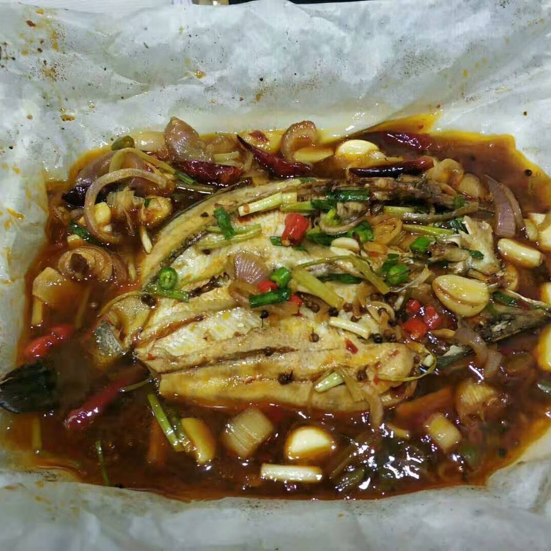 包猪蹄纸 酱龙骨稍微有点汤汁留在上面的食品级纸 硅油纸