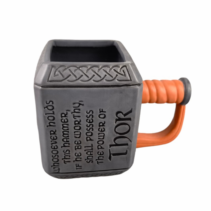 Taza con forma de martillo tridimensional 3D Vengadores Copa de cerámica Hammer Alianza de animación creativa Copa Thor