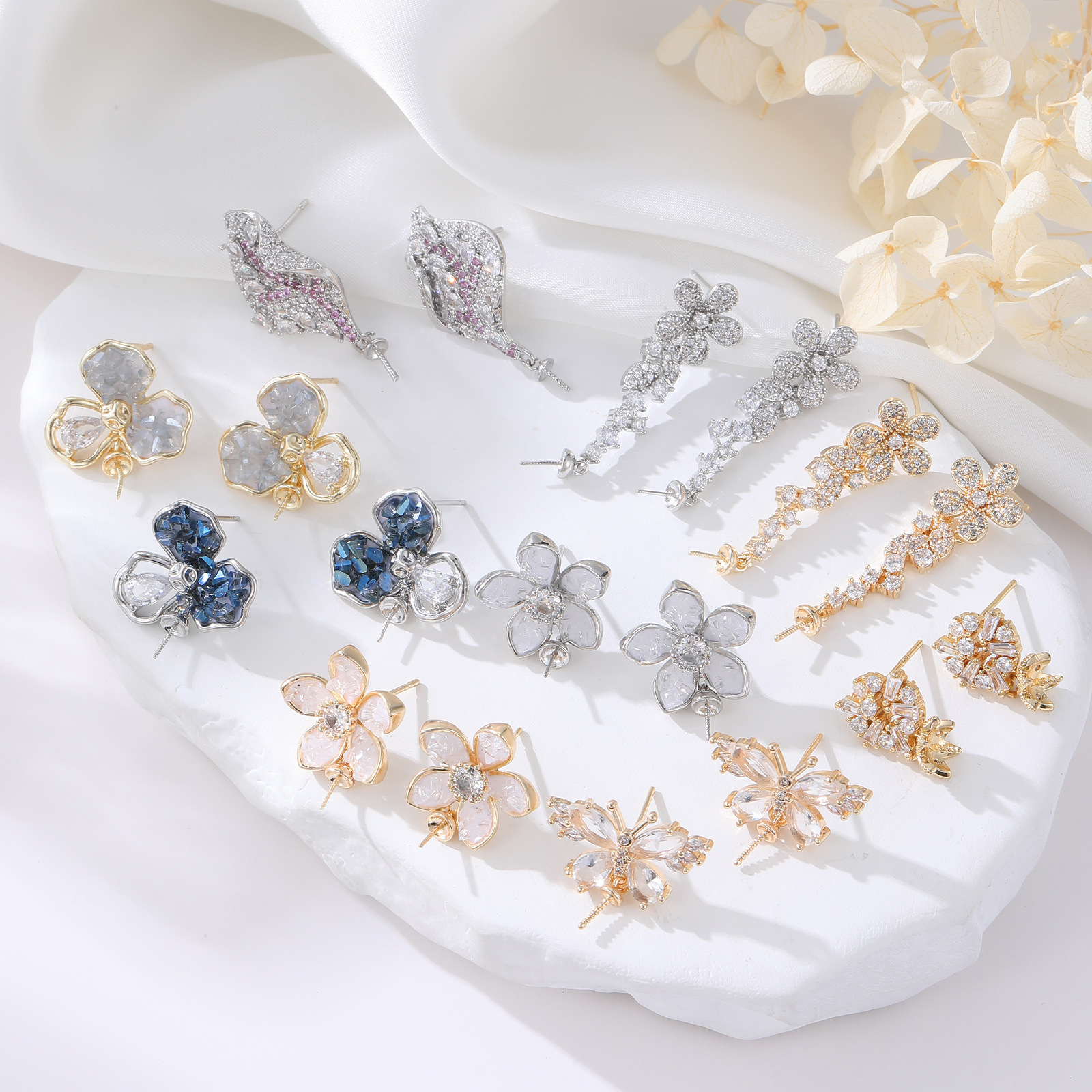 Earrings from pearl