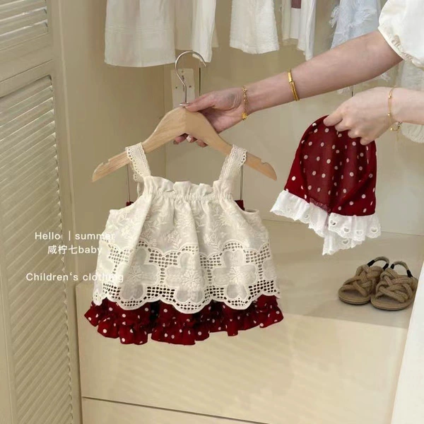 Little Red Riding Hood, set