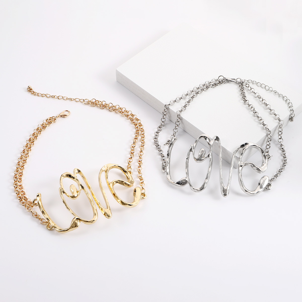 1 Piece Fashion Letter Alloy Plating Women's Necklace display picture 4