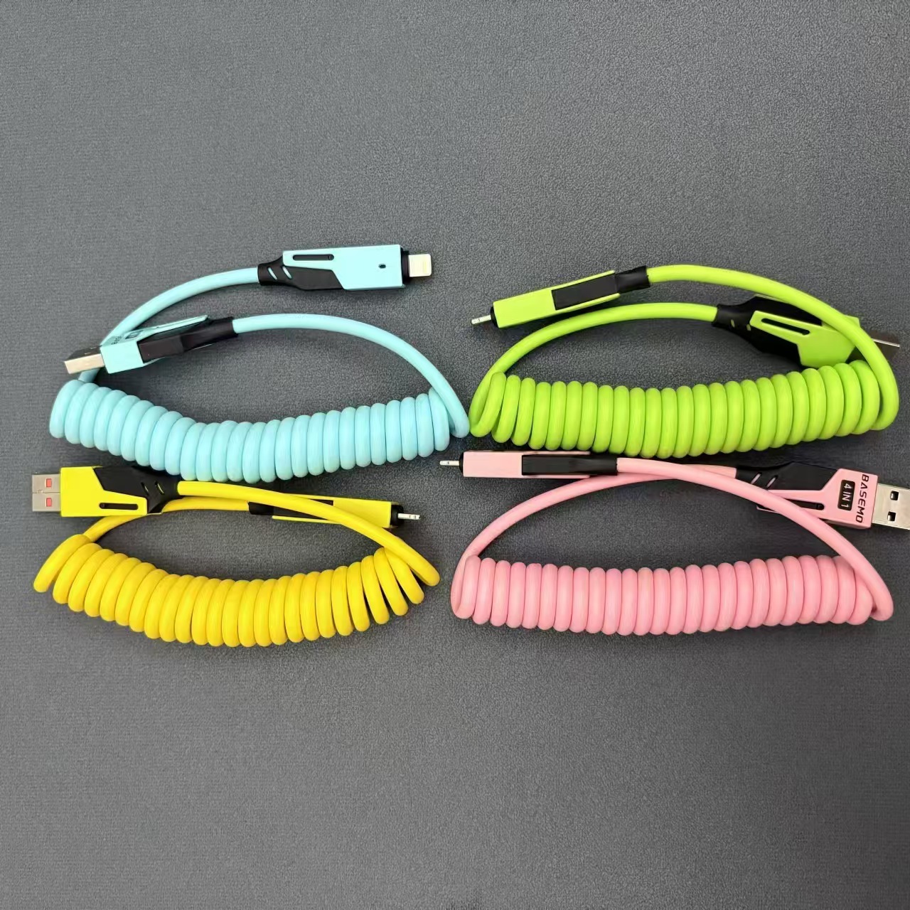 [Toda la red de bajo precio] Spring Mechanics 4 - in - 1 cable de datos 2 remolque 2 cable de carga rápida tipo-c montado en el vehículo