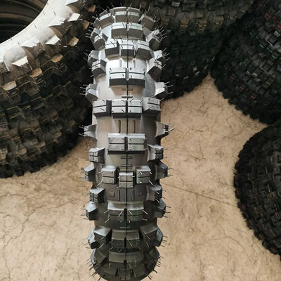 Yolsuzluq şinləri Off-Road Motorcycle Tire