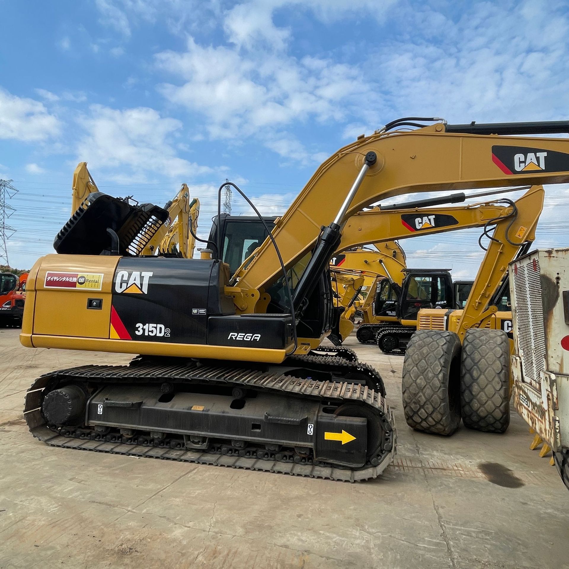 Nuevo excavador usado de la serie de Carter del excavador/el 90% de Caterpillar 323 en fuente común