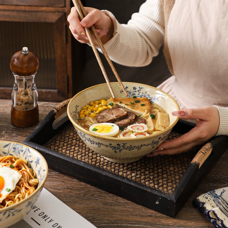 Chinese-style retro high-value ceramic tableware set, including bowls for noodles, soup bowls, large rice bowls, and dishes for home use Chinese-style retro high-value ceramic tableware set, including bowls for noodles, soup bowls, large rice bowls, and dishes for home use