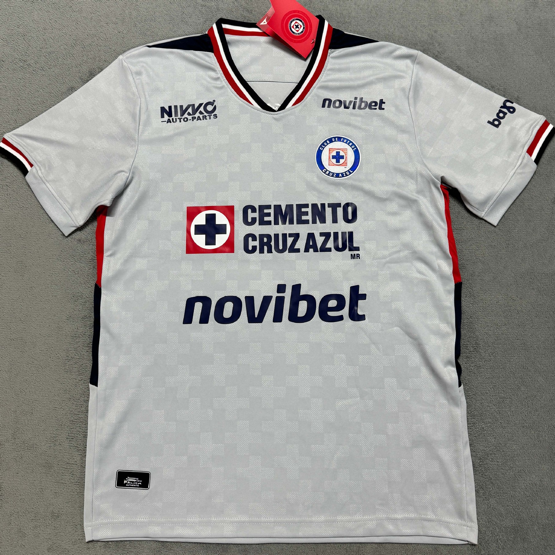 2526 블루 크로스 어웨이