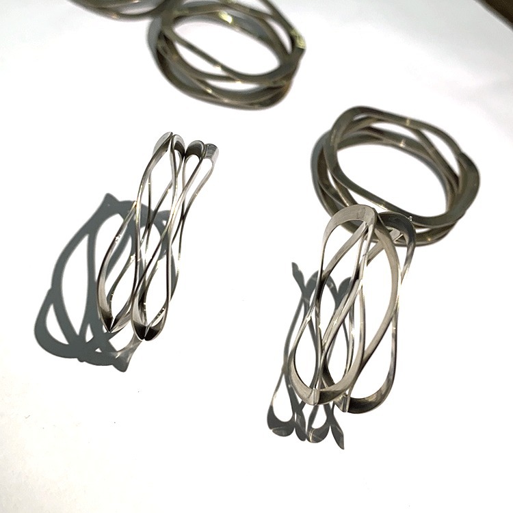 波形弹簧异形不锈钢五金压缩非标件高温高弹力异型伸缩高弹性蝶形