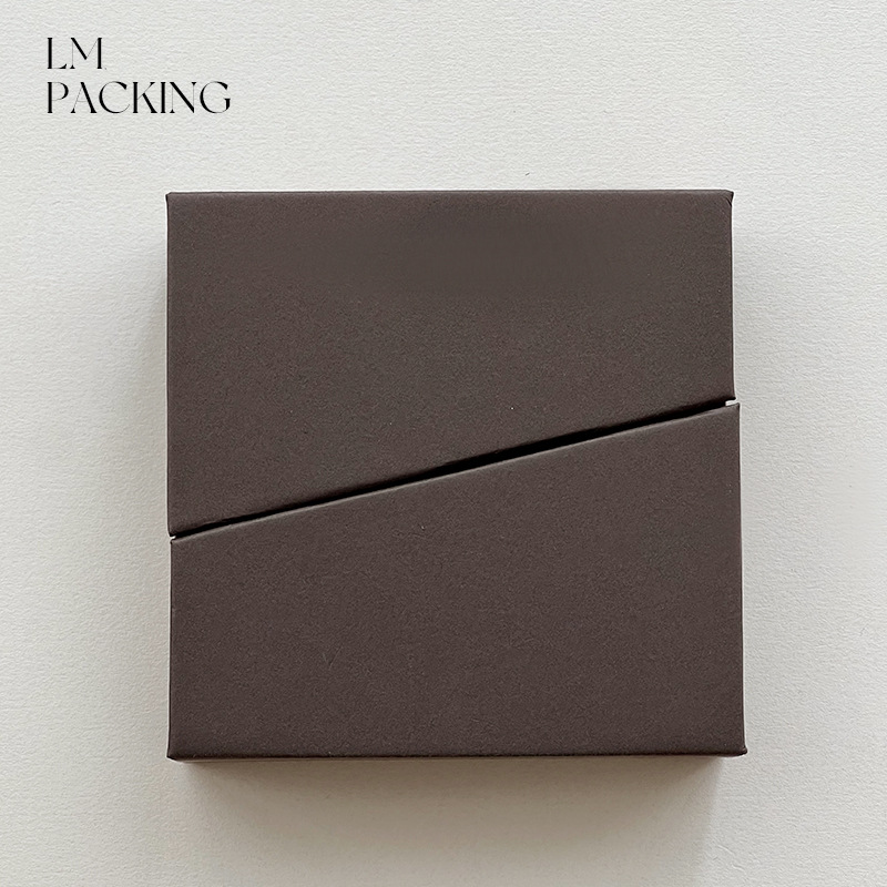 모카 다크 브라운; 10.5*10.5*3.5