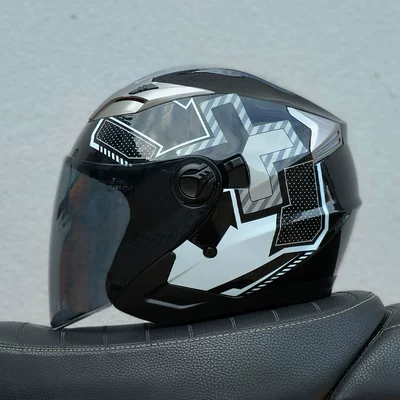 Motosiklet kaskı (dəbilqə), Wholesale Bailide Helmets Cross-Border - bright-black-flower-brown-lenses-m57-58