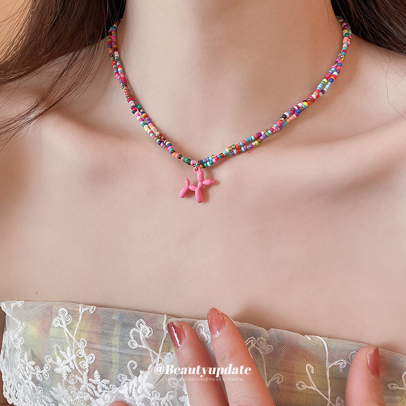 Collar colgante de cuentas de arroz para cachorros de dopamina de verano de acero de titanio, cadena de clavícula de temperamento de viento dulce y fresco, collar de sentido avanzado de nicho