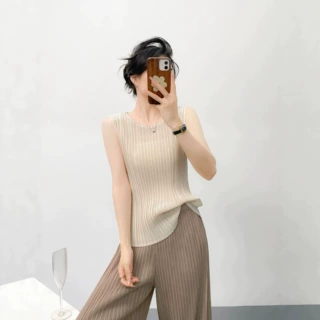 三宅风褶皱圆领无袖背心女 竖纹压褶弹力修身高级气质女内搭上衣