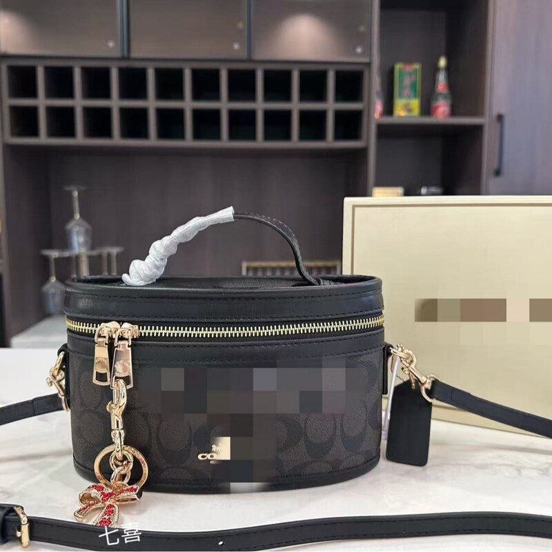 Coach New Women's Bag Trail Mini Denim Box Bag Single Shoulder Crossbody Small Bag Chain Handbag Makeup Bag Coach New Women's Bag Trail Mini Denim Box Bag Single Shoulder Crossbody Small Bag Chain Handbag Makeup Bag