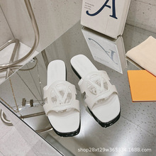 2024�ļ��¿�ƽ�כ���ţƤ���ٿ�һ�����⴩�ָ߸��⴩���e��ЬŮ