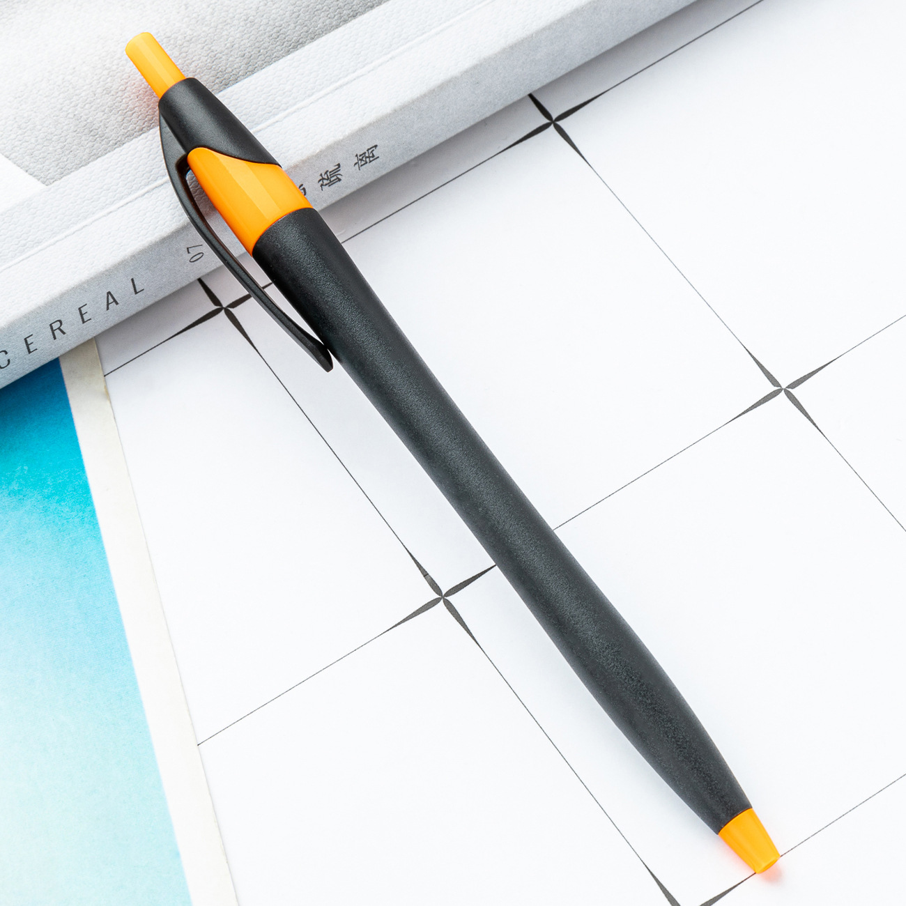 Bolígrafo de plástico multicolor con bolígrafo imprimible logo esmerilado calabaza javelina bolígrafo de publicidad barra delgada bolígrafo de promoción de regalo