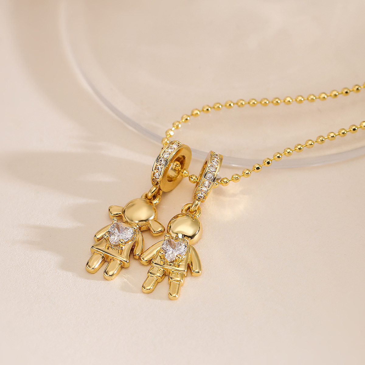 Talismán de protección Joyería Aogu Nicho transfronterizo Collar con colgante de corazón de circonita de cobre chapado en oro Niños y niñas, clavícula personalizada_voghion.com