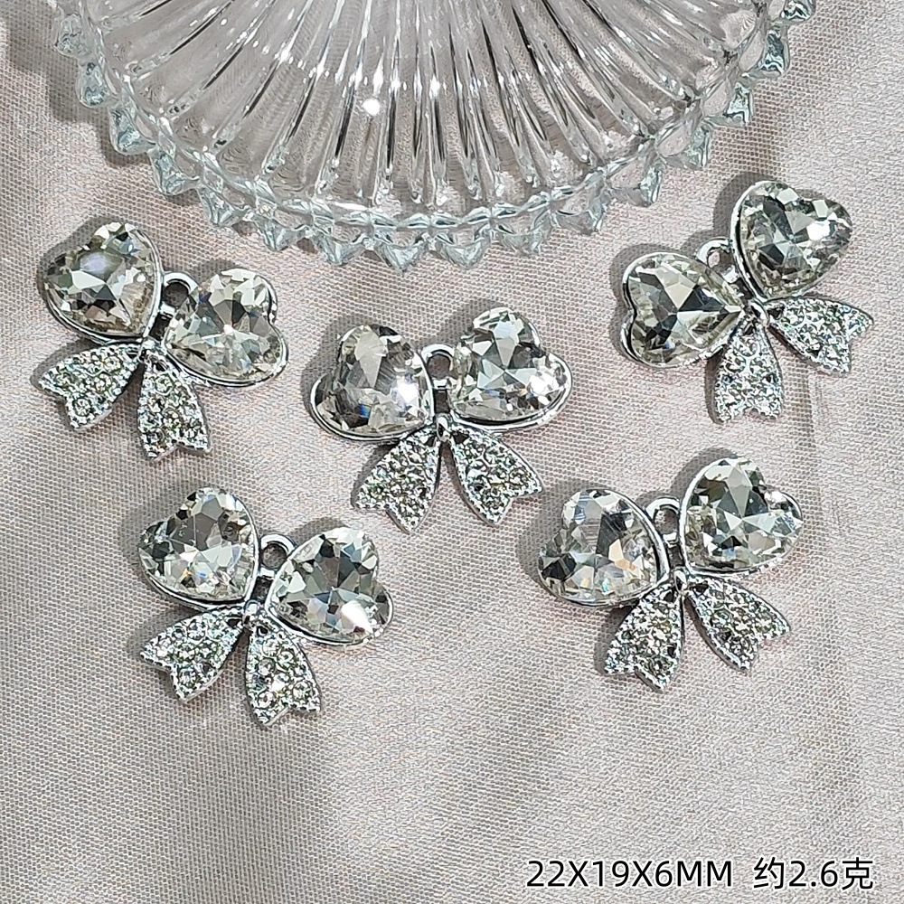 Exquisitos accesorios de joyería colgante de diamante de alta protección ultravioleta al por mayor collar DIY artesanal colgante de materiales de ropa de pulsera