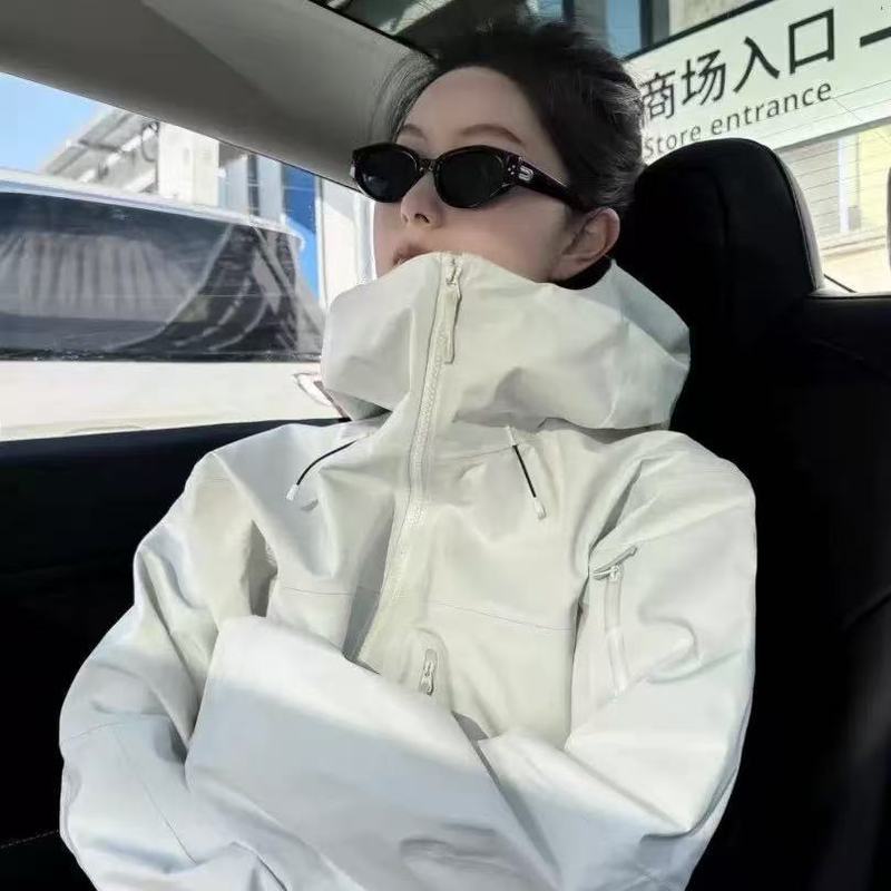 Niaojia Sv7 Outdoor Hardshell Windproof and Waterproof Jacket for Men and Women, down Liner Jacket, Workwear with Custom Printed Logo