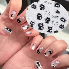 ネイルアートは爆発的な乱暴な子猫のネイルアートのバックテープを貼っています。