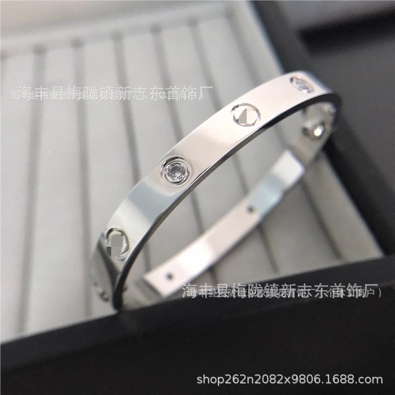 Kajia ブレスレット 厚い 18K ゴールドメッキ ナローバージョン フルダイヤモンド 6 ダイヤモンド 4 ダイヤモンド 光沢のあるベビーブレス クラシック ブレスレット 男性と女性用 ゴールドメッキ|undefined