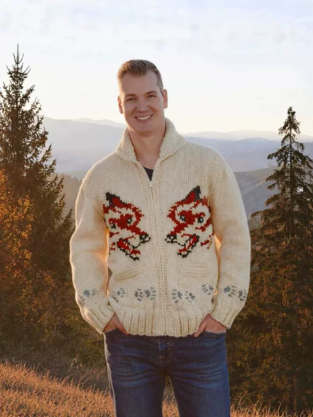 Wolf-Style High-Neck Jacquard Ski Sweater Cardigan for Men, New Autumn and Winter Loose Soft Zipper Knit Jacket