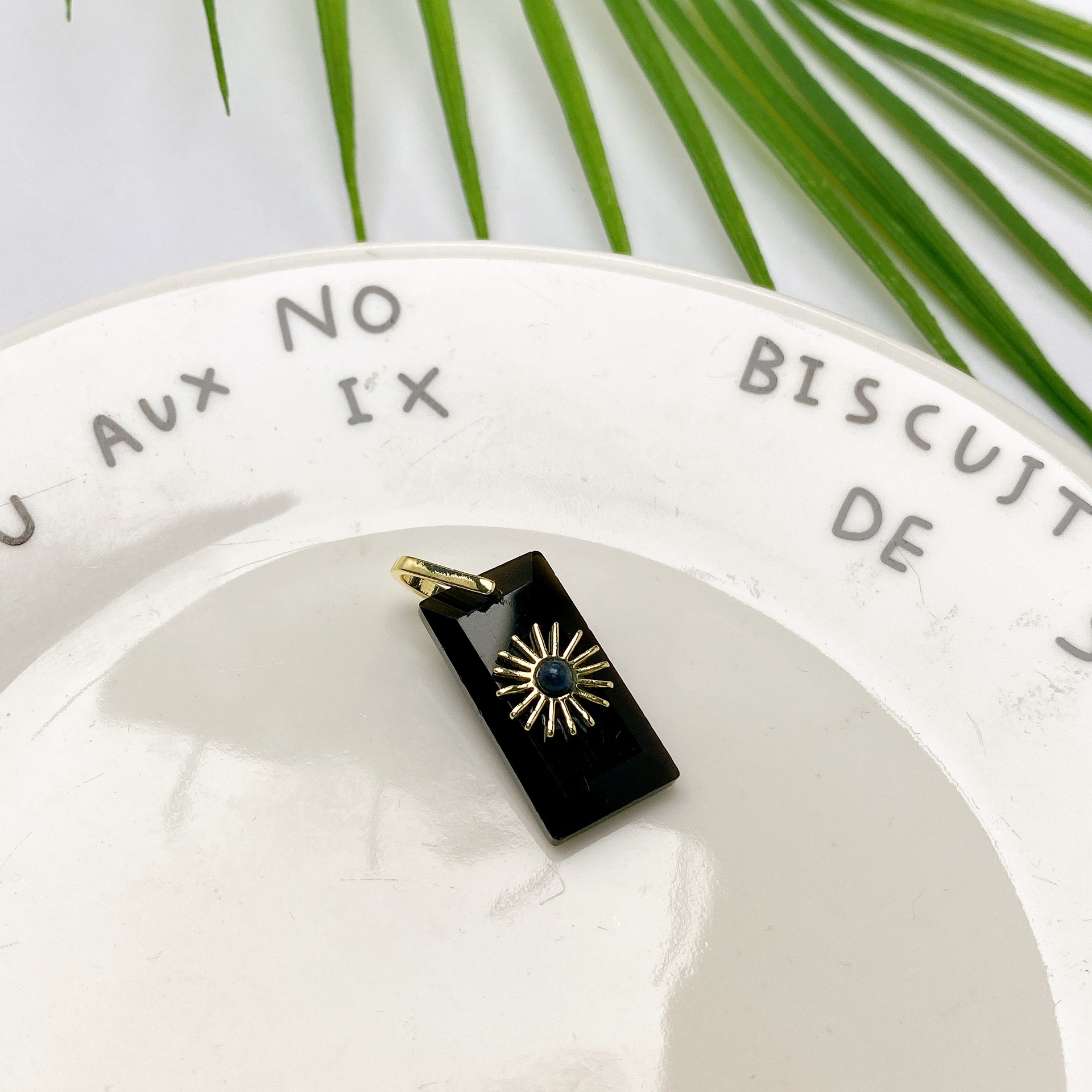 6g Weight Pendant Jewelry Making Type 1 Piece Quantity natural stone Material Sun Pattern IG Style, Retro Style Retro Natural Stone Pendant Necklaces Cold Tone  Style Simple Geometric Pattern Jewelry Accessories 7