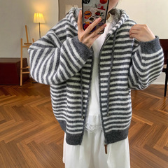 韩系撞色条纹拉链连帽针织开衫女秋冬新款宽松休闲慵懒毛衣外套女