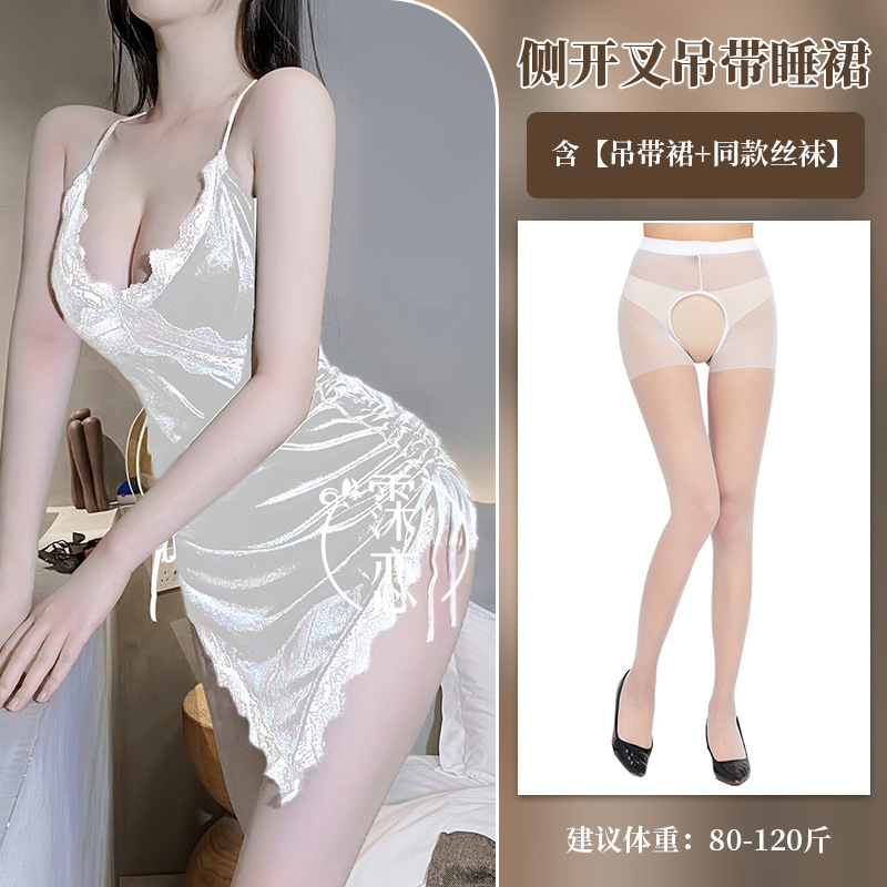 흰색 잠옷 + 속옷 + 흰색 가랑이 없는 양말