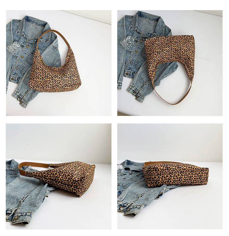 A new minimalist canvas bag with a large capacity in Korean fashion, a leopard print commuter single-shoulder crossbody bag undefined