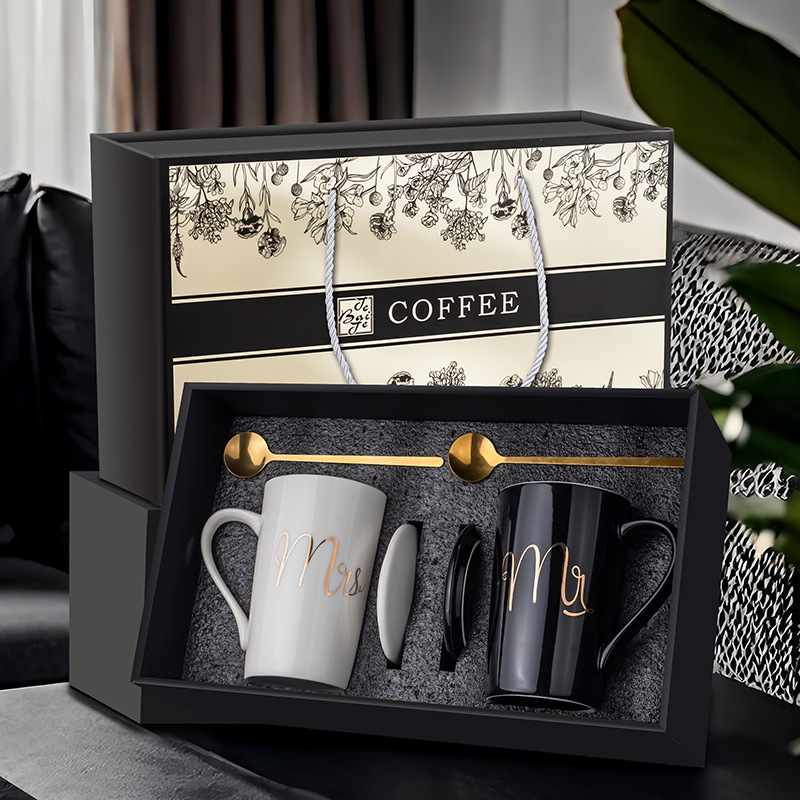 Taza de cerámica de Amazon transfronteriza Taza de pareja Taza de regalo de mano Taza de café con leche para el desayuno en casa