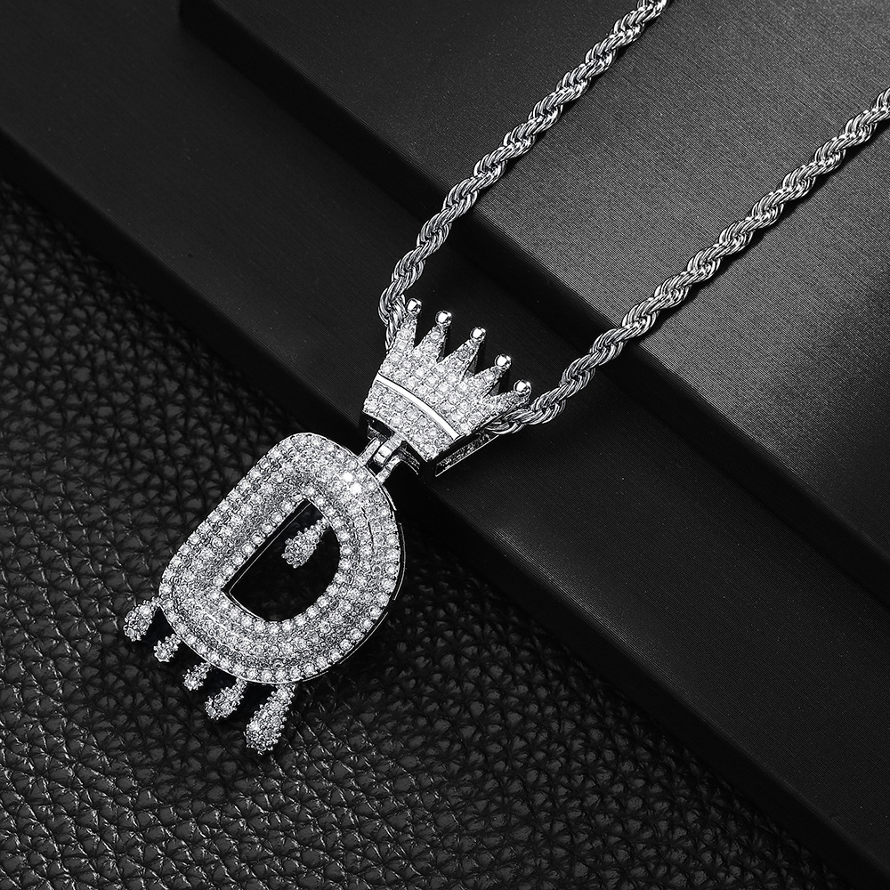 Collar de colgante de letras de bronce A-Z corona estilo DIY personalizado europeo y americano hip-hop unisex cadena clavícula
