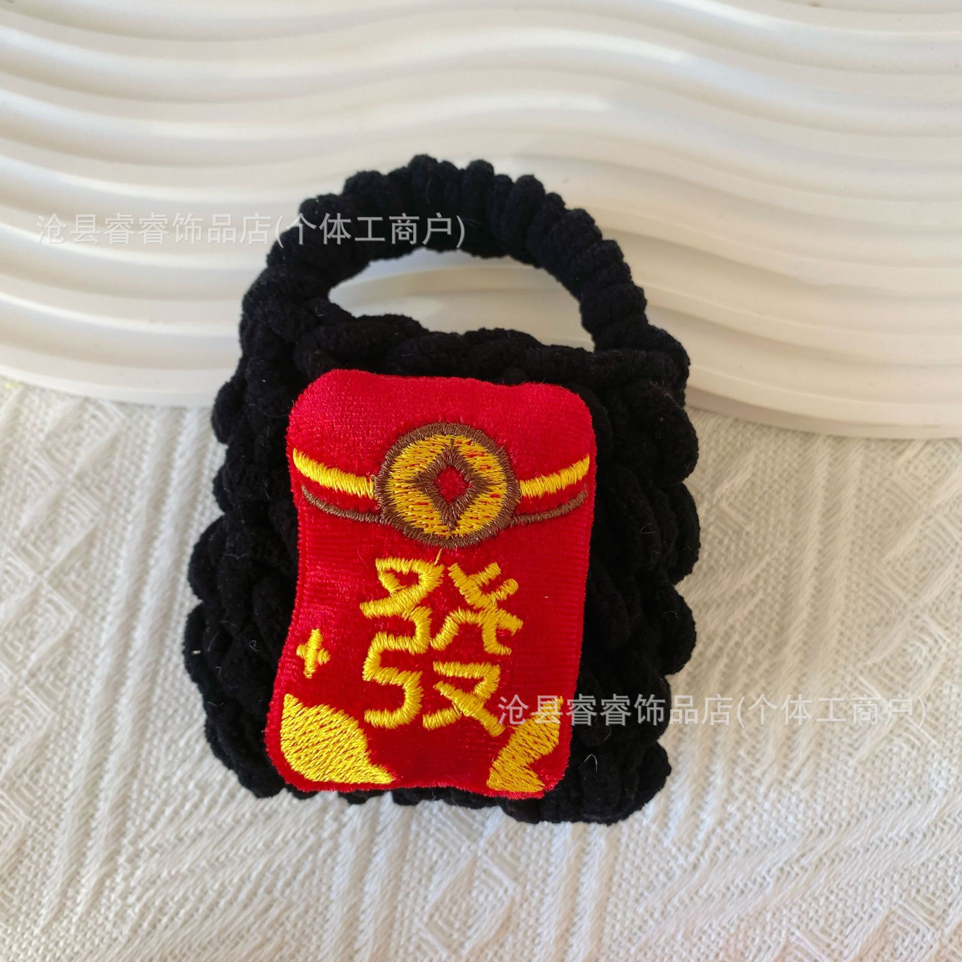 Celebración de Año Nuevo gran león rojo despertar dragón muñeca de peluche dibujos animados tejido a mano bolsas de auriculares Bluetooth bolsas de cambio al por mayor