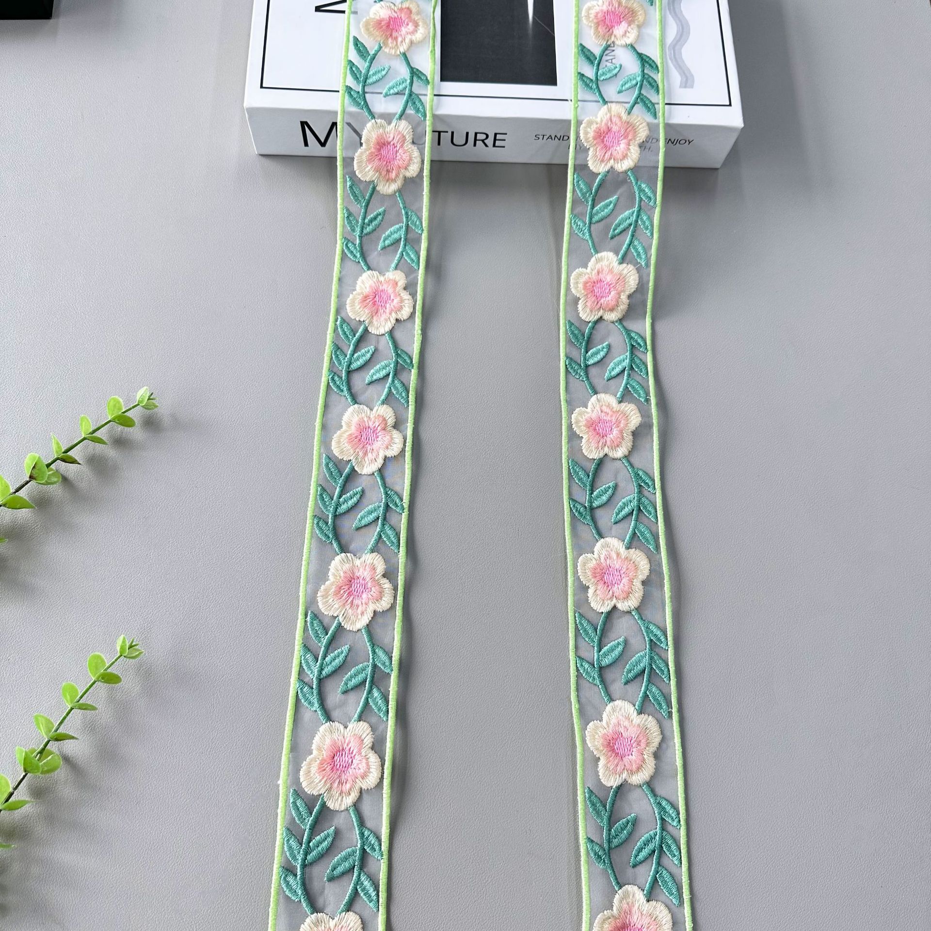 Nuevo estilo nacional retro estilo occidental accesorios de encaje estilo chino bordado código de barras diy ropa Hanfu accesorios de collar