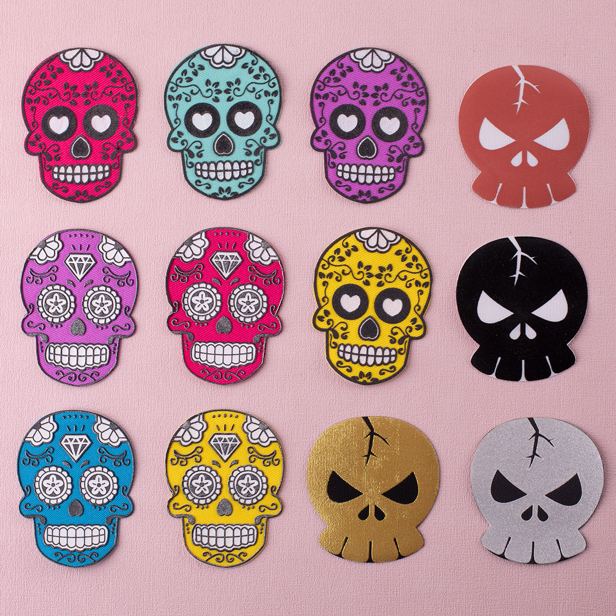 新款手工环保骷髅图案箱包外套帽子搭配装饰补丁贴带自粘可直接贴