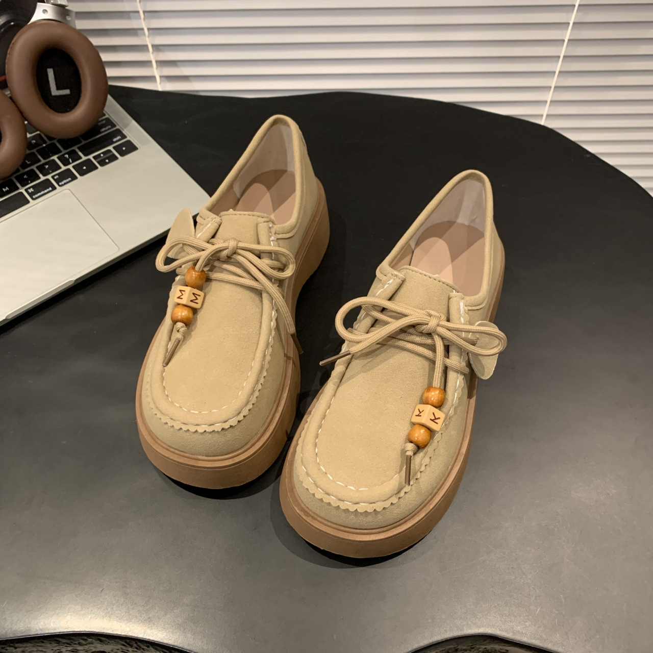 2026 primavera y verano de nuevo estilo cuentas trenzadas retro nicho universal Lefour zapatos Bocken