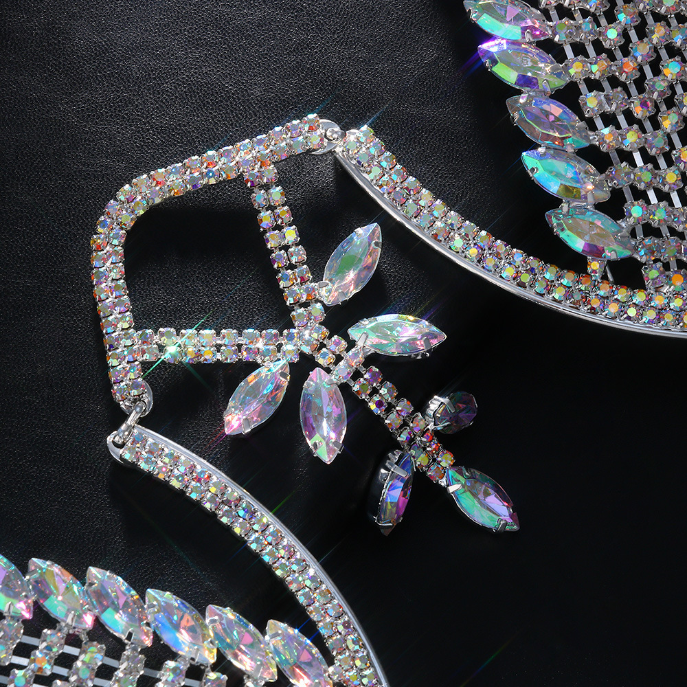AliExpress Venta caliente rhinestone Cadena de pecho europeo y americano sexy exagerado Halter soporte de pecho cuerpo cadena accesorios cadena