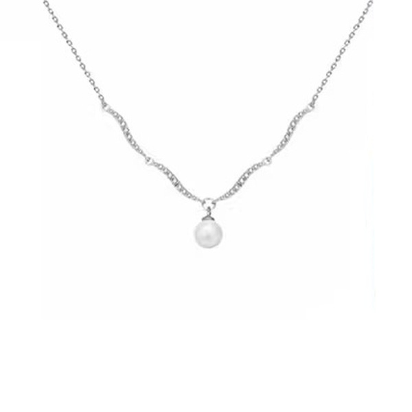 Necklace from pearl