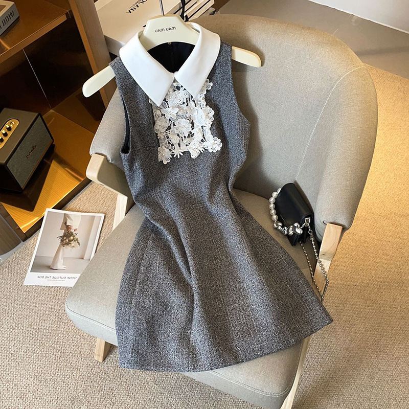 Socialite's Lace Patchwork Pearl Sleeveless Vest Dress for Women, Summer Elegant Waist-Cinching Slim-Fit Bodycon Short Dress