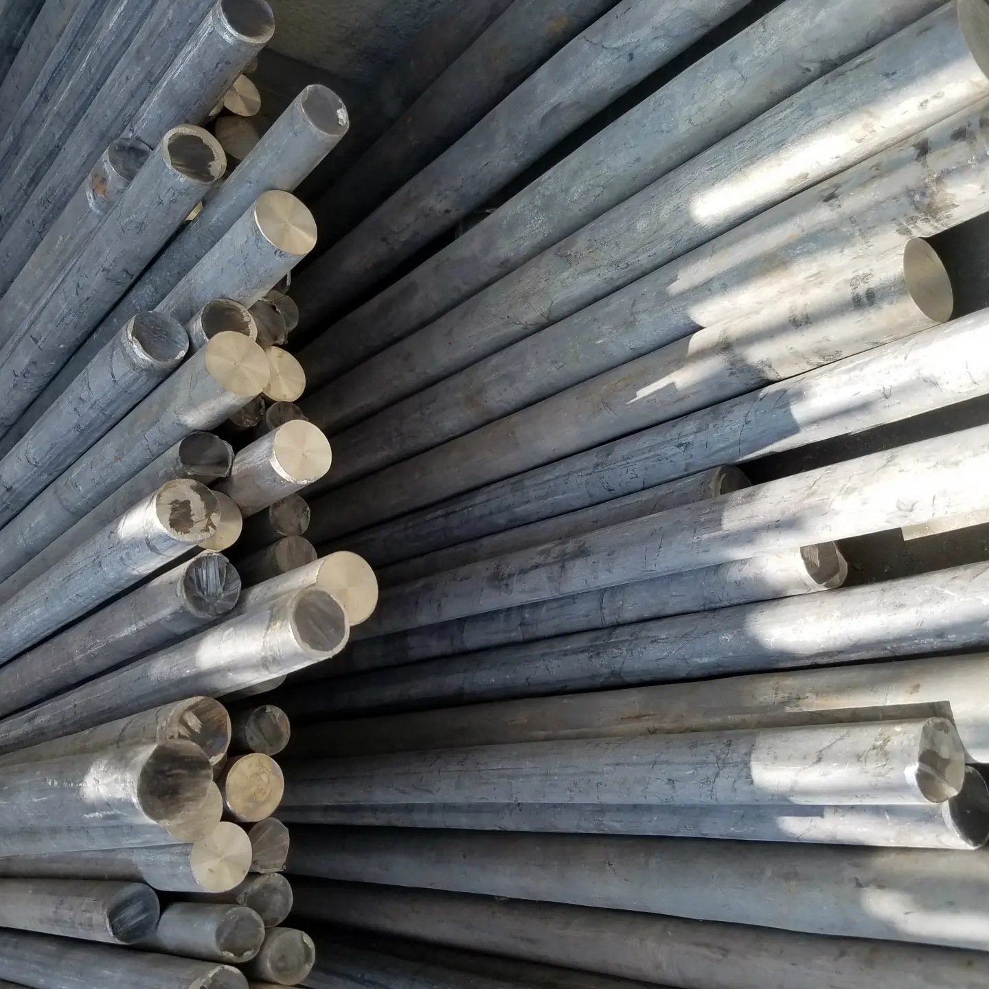 ht250 ht400 qt500 qt600 qt450球墨铸铁生铁圆钢 铸铁方棒