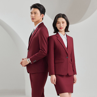 �ﶬ�IŮ���b������Ůͬ��һ�۾Ƶ깤�����r�К��|�y���������b