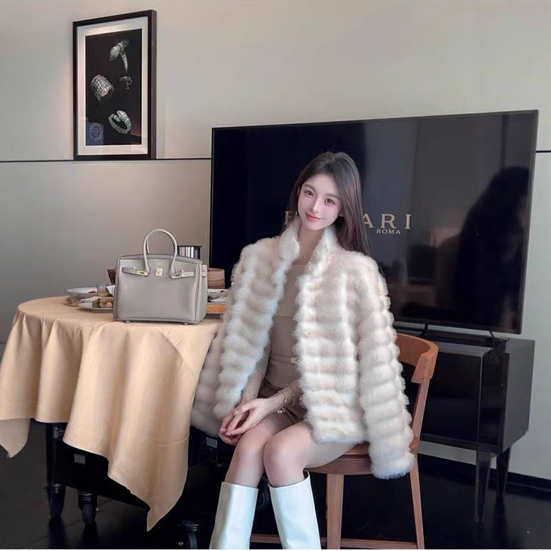 Eco-Friendly Faux Mink Fur Coat for Women, High-End Young Style, Loose Fur Integrated Faux Mink Coat