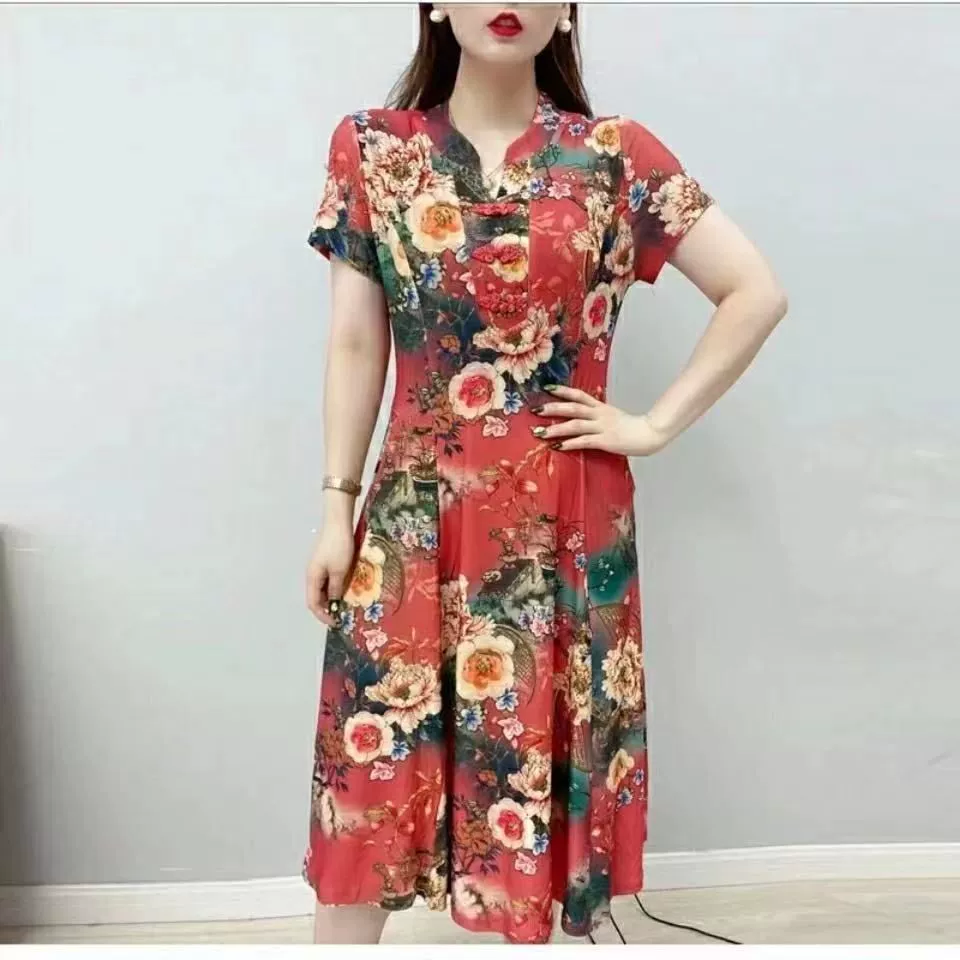 2025 новое летнее платье Cheongsam для женщин, средней длины с v-образным вырезом, большого размера, юбка для похудения с карманами и клапанами.