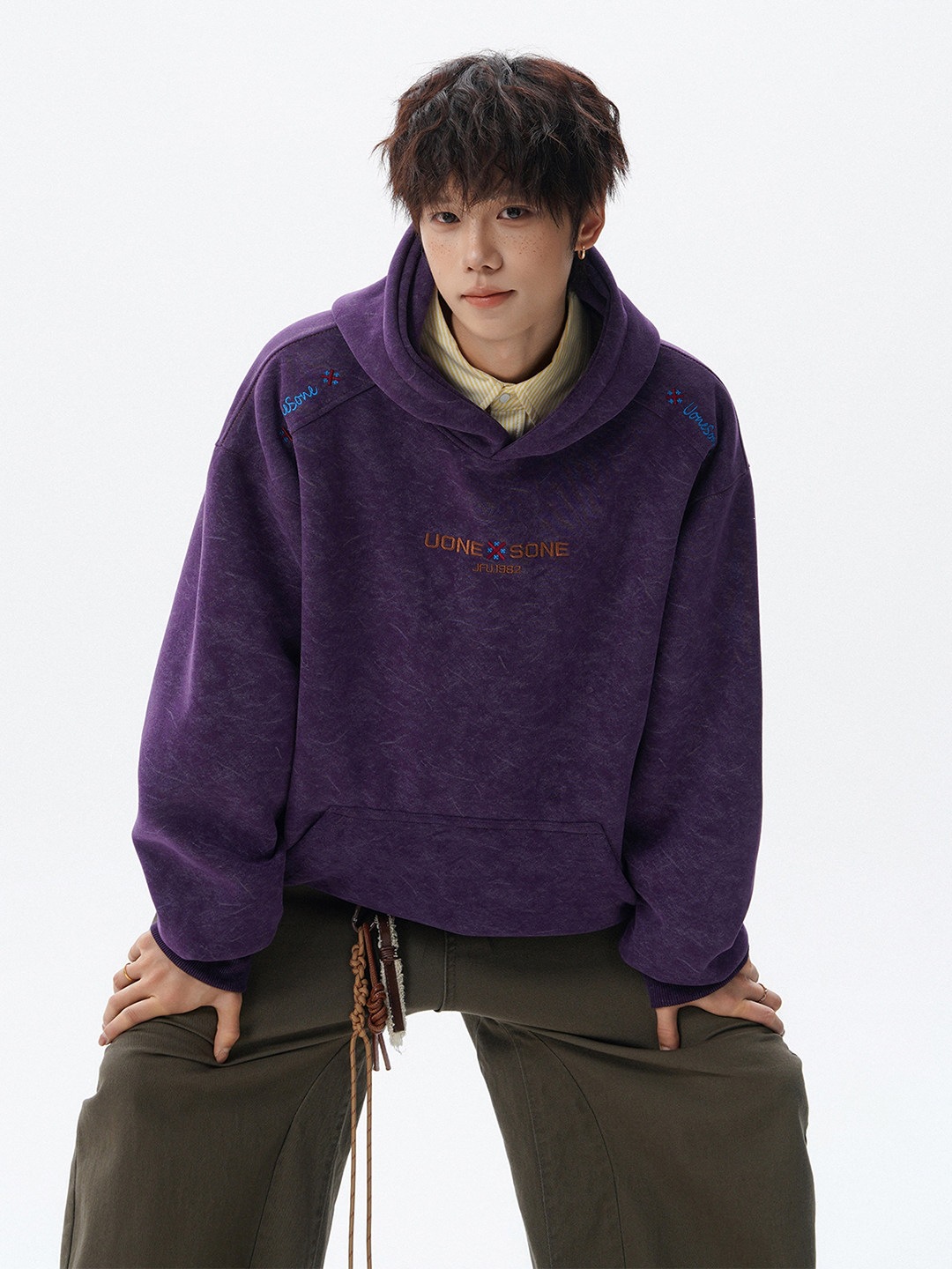 New American-style hoodies for spring and autumn 2026, trendy embroidered hooded sweatshirts for teenagers, men's ethnic-style loose-fit outerwear