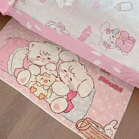 침대 옆 - 웃는 고양이와 토끼