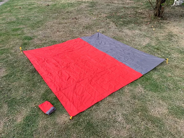 Main red+gray