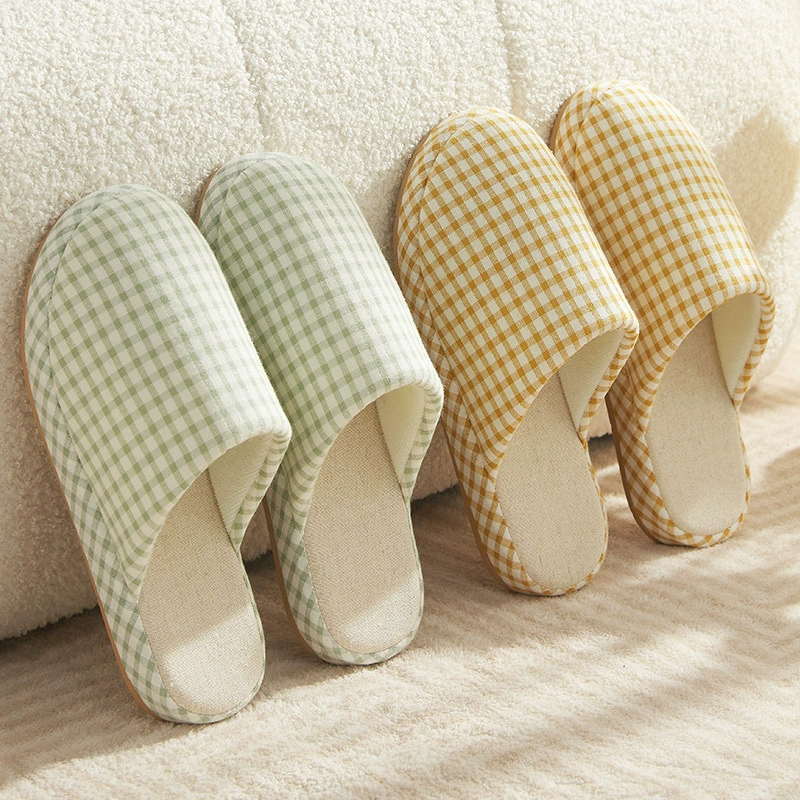 Женские хлопковые тапочки в клетку в японском стиле, осенне-зимние домашние тапочки для влюбленных, офисные тканевые Тапочки