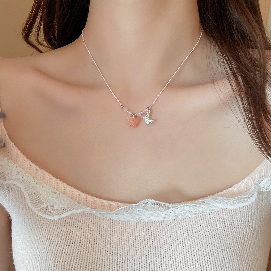 Collar con colgante de cuentas de estrella de color de verano, dulce femenino, pequeña cadena de clavícula fresca, estilo de vacaciones, collar de todo fósforo de nicho