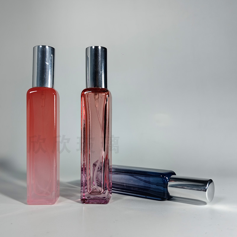グラデーションスクエア香水ボトル 10ml15ml ハイエンドポータブルプレススプレーボトル香水スプレー化粧品ボトル|undefined