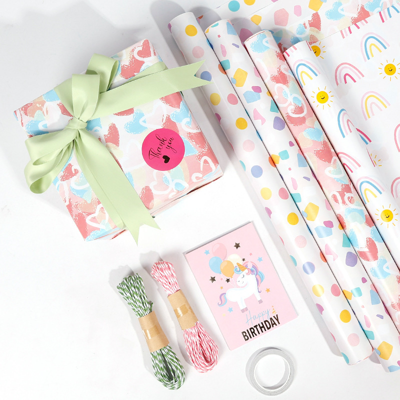 Embalaje de regalo de papel de regalo de niña corazón de regalo de cumpleaños material de ramo de regalo de papel de embalaje de estudiantes de papel de papel de paquete manual